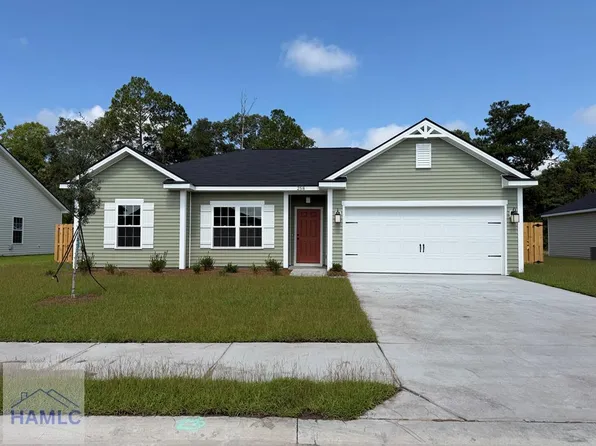 258 Juniper Dr, Hinesville, GA 31313