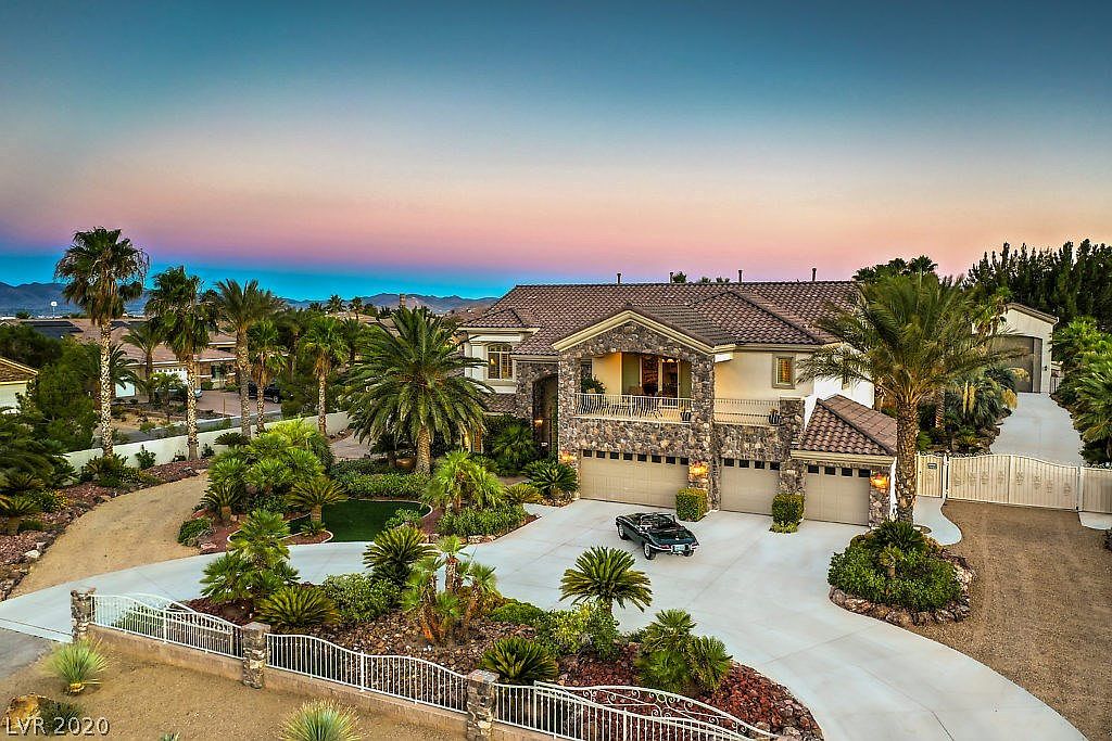 8365 W Mistral Ave, Las Vegas, NV 89113 Zillow