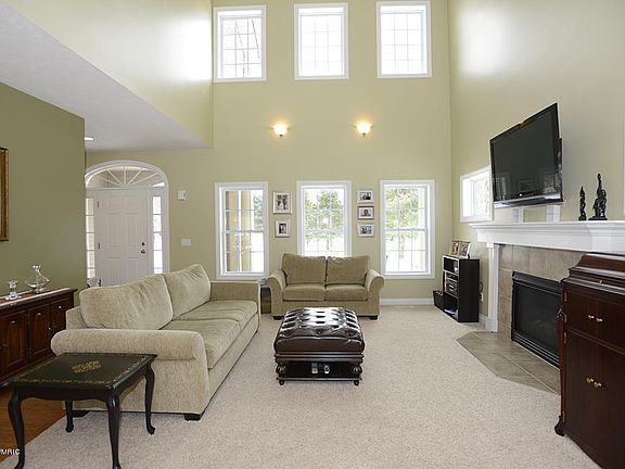 3rd image of 16823 Stoney Creek Ct