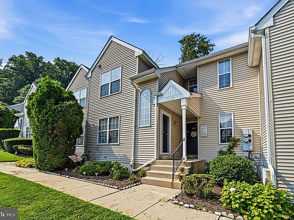 2nd image of 349 Cashel Ct #349