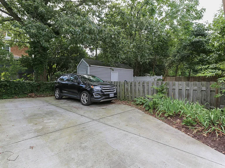 623 Virginia Ave — Photo 45