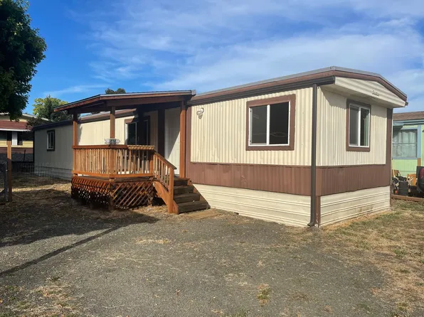 565 Plateau Dr, Roseburg, OR 97471