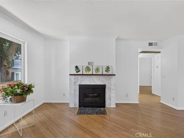 1237 E 6th St Unit 106, Long Beach, CA 90802