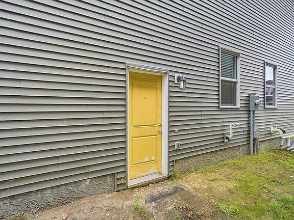 2nd image of 234 Chelsea Heath