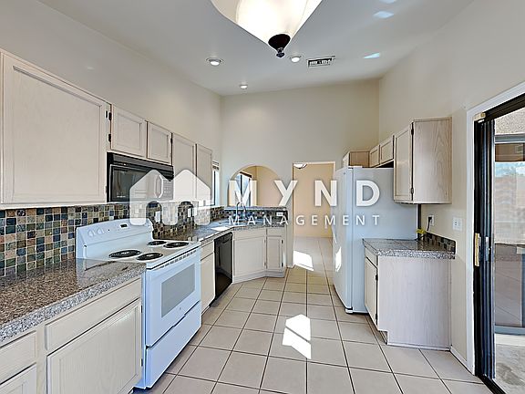 4th image of 3080 W Windsor Crest Pl