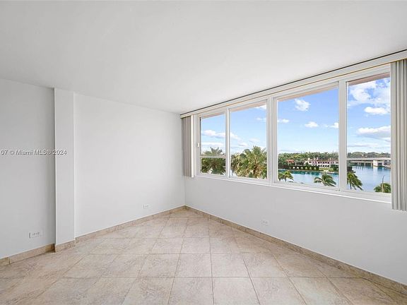 5th image of 5005 Collins Ave #Cu-607