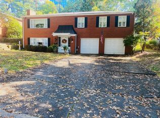 14 Hearthstone Dr, Pittsburgh, PA 15235
