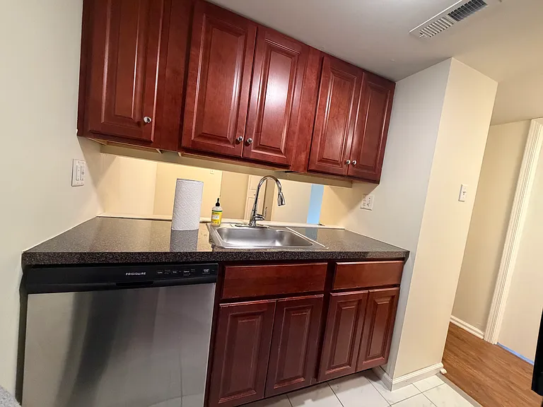 183 Oberlin Ter #183 — Photo 9