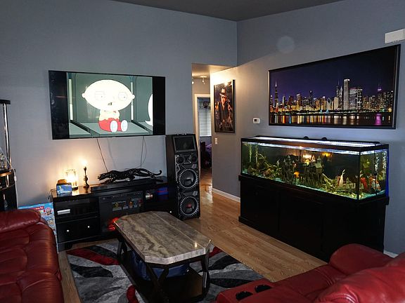 4th image of 3005 30th St #3007
