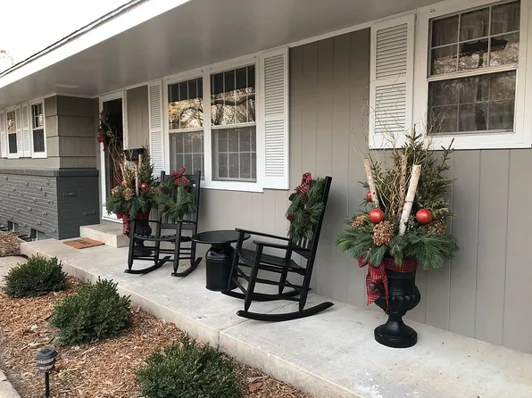 4417 Gilford Dr, Edina, MN 55435