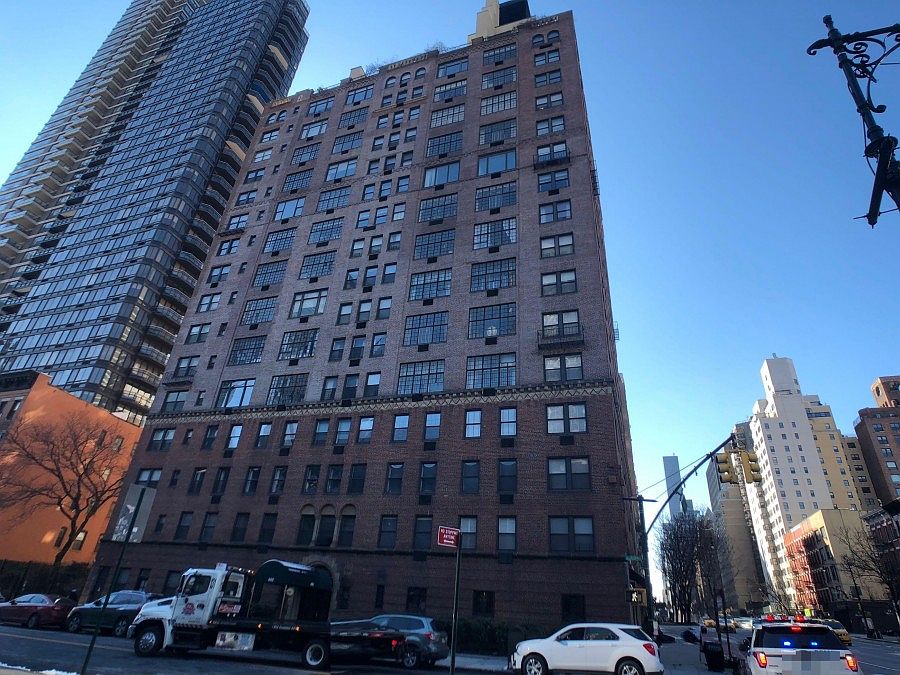 1st image of 1076 1st Ave #2H