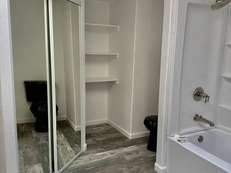 22784 Grand Ave — Photo 14