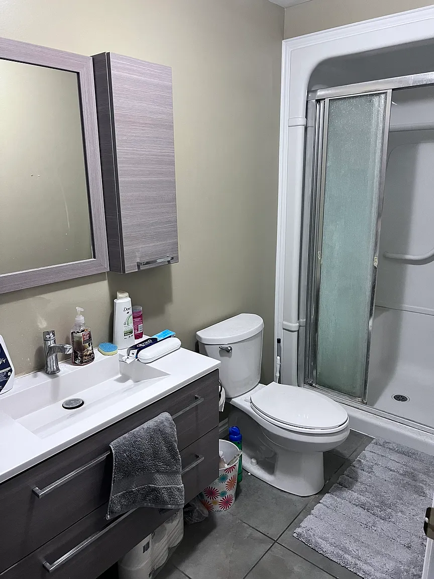 238 Doon Valley Dr photo 1