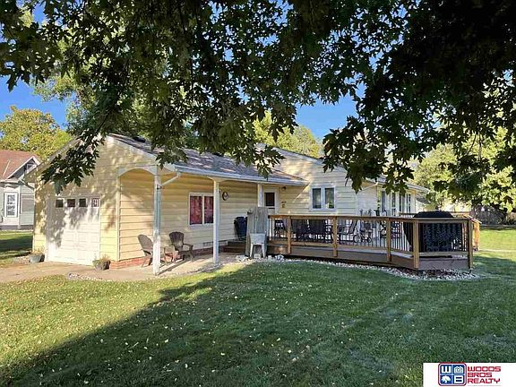 3rd image of 560 South St