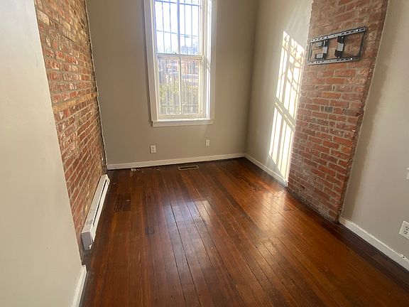 5th image of 2301 S 11th St #1S