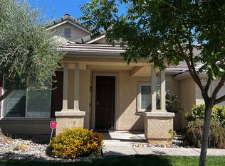 1900 W Rio Hondo Way, Hanford, CA 93230