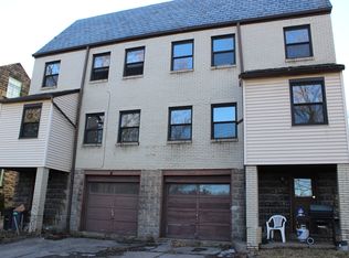 151-153 Morrison Dr, Pittsburgh, PA 15216