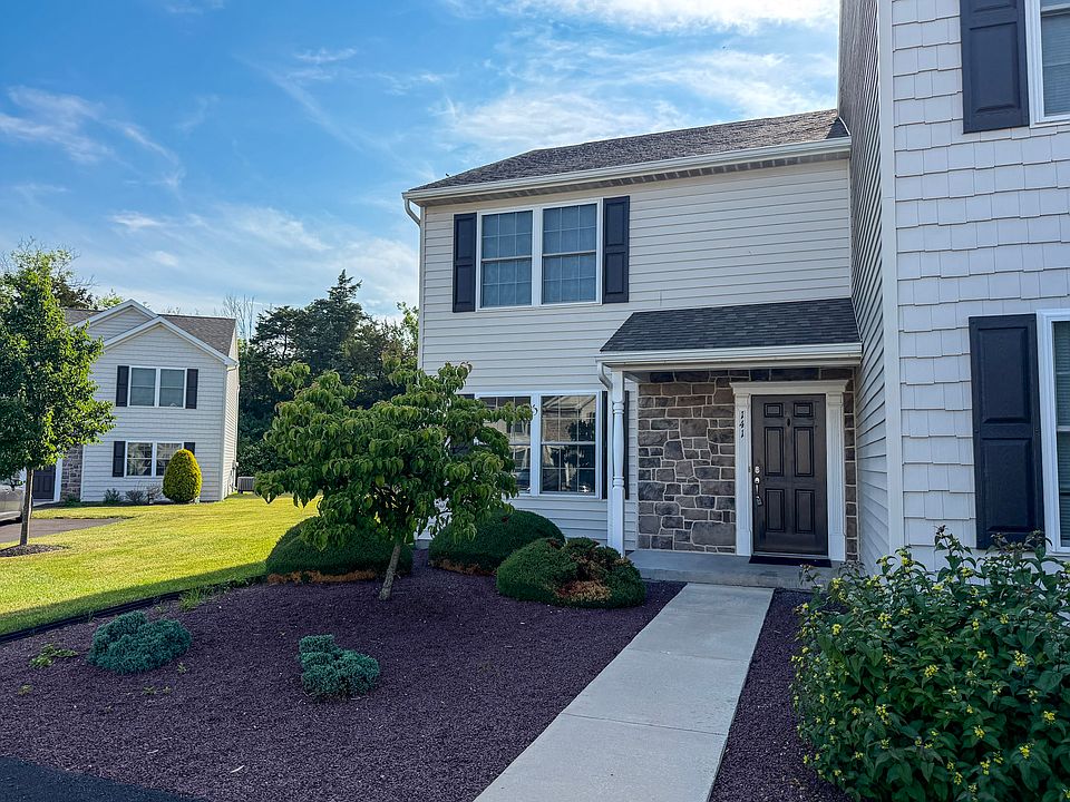 1st image of 141 Cedarwood Dr