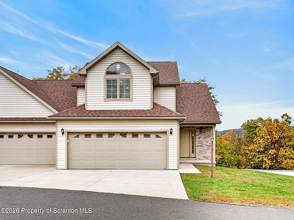 2nd image of 226 Village View Dr