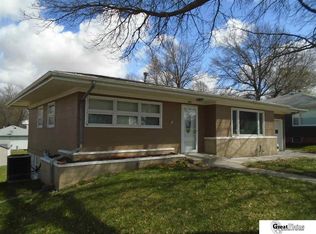 806 E Walnut St, West Point, NE 68788