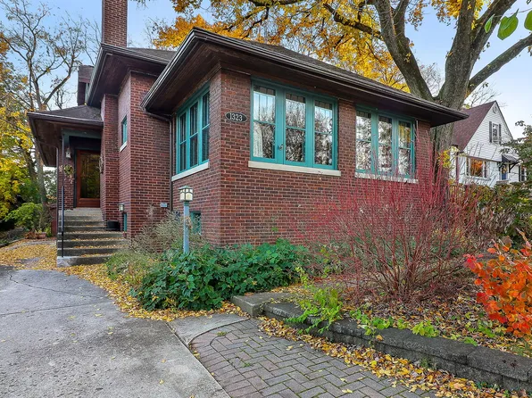 1323 Maple Ave, Downers Grove, IL 60515