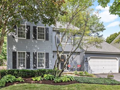 332 Colonial Cir, Geneva, IL, 60134