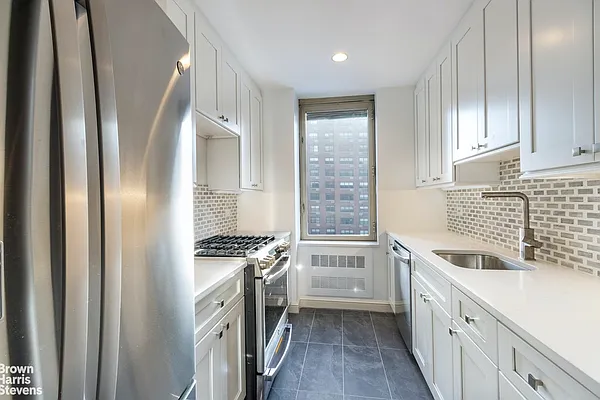 Rented by Brown Harris Stevens | media 7