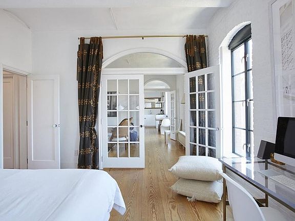 3rd image of 720 Greenwich St APT 6V