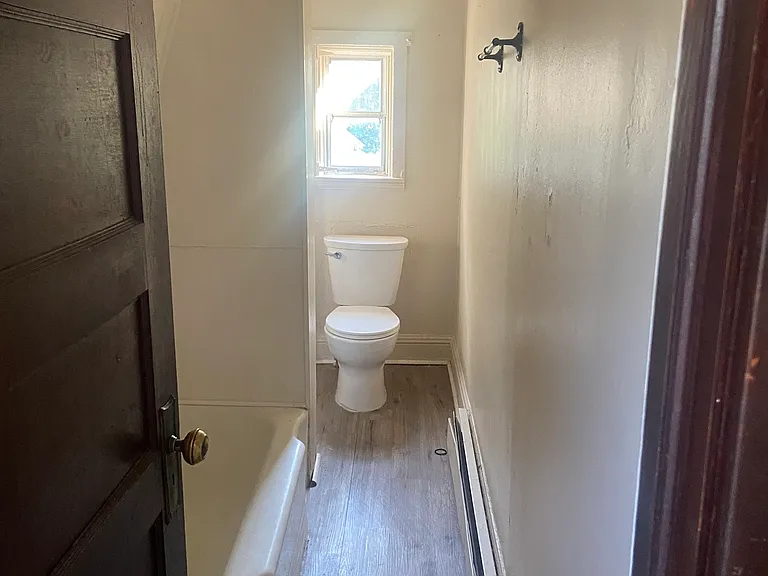 99-101 Poquonock Ave — Photo 11