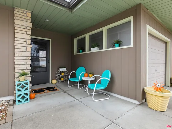 4330 Sumner St, Lincoln, NE 68506