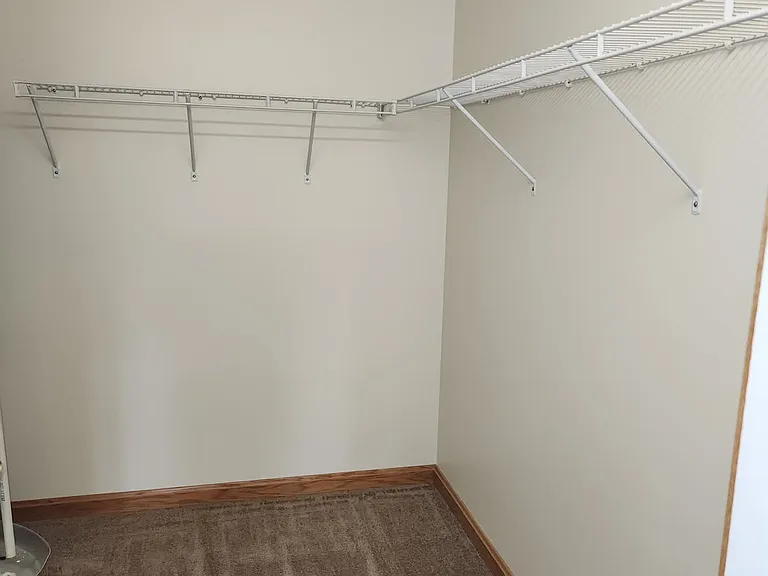 215 Independence Ln #D9 — Photo 8