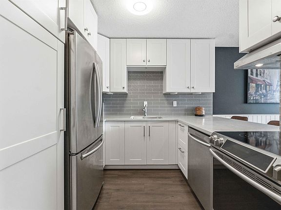 4th image of 1521 George St #305