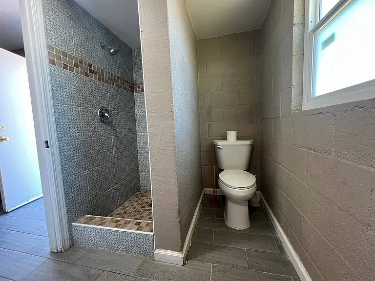 Secondary Space Bath