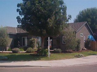 1008 Palo Alto St, Tulare, CA 93274