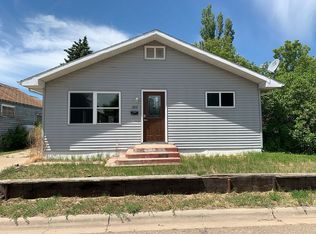 306 S Washington St, Plentywood, MT 59254