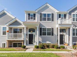 1694 Ruby Dr, Pingree Grove, IL 60140
