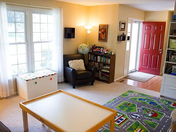 Living Room & entry, looking out at front windows
(entry flooring now updated - see other photos)