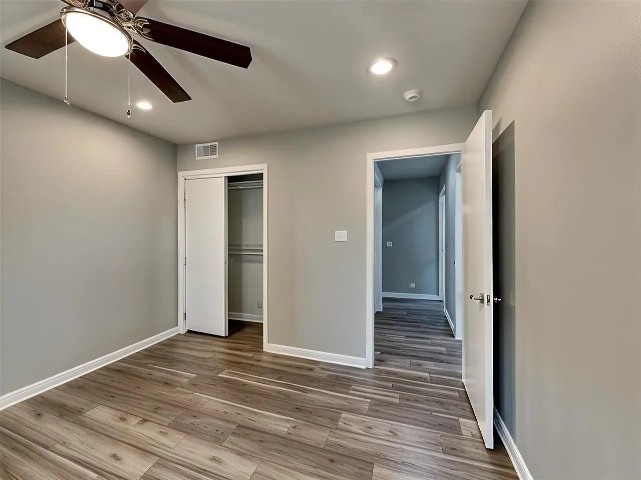 3 bed, 2.0 bath, 1716 sqft, $2,500 — Photo 4