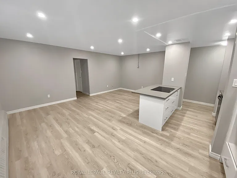 3065 Queen Frederica Dr #402 — Photo 9