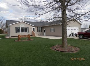 6302 Douglas St, Dunkerton, IA 50626