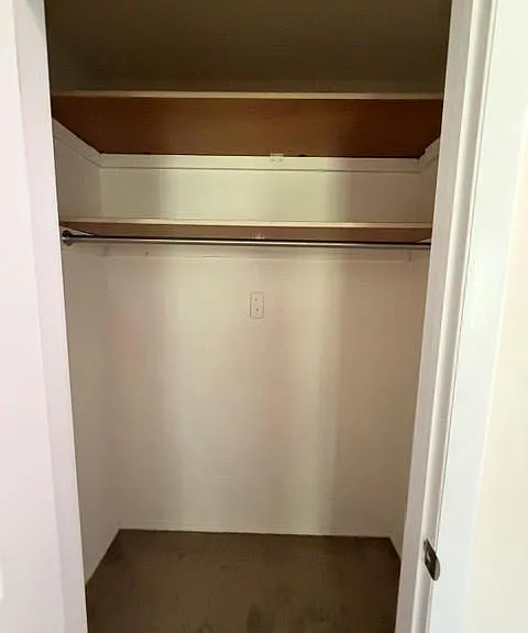 12 Athens Ct — Photo 9
