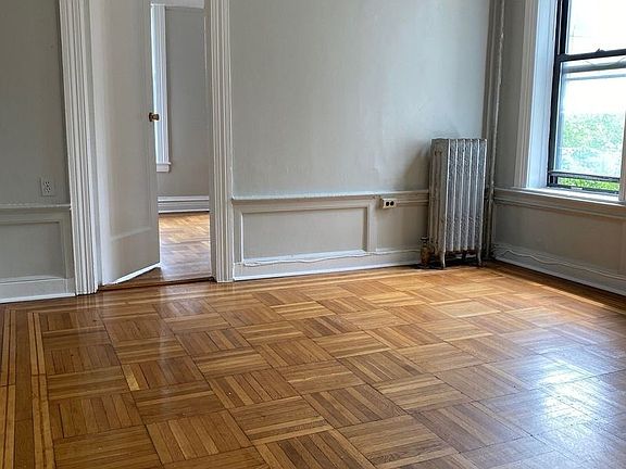 3rd image of 1150 President St APT C4