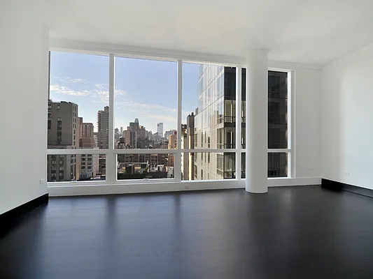 Sold by Sotheby's International Realty | media 33