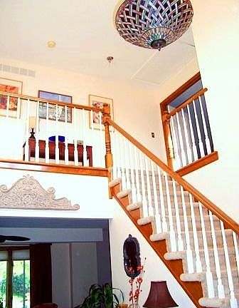 2-Story Foyer