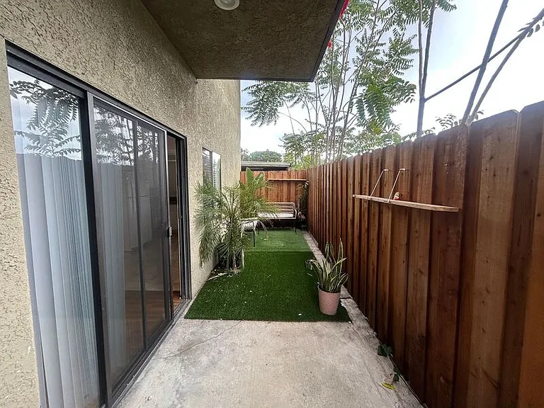 4412 Ocean View Blvd #106 — Photo 9