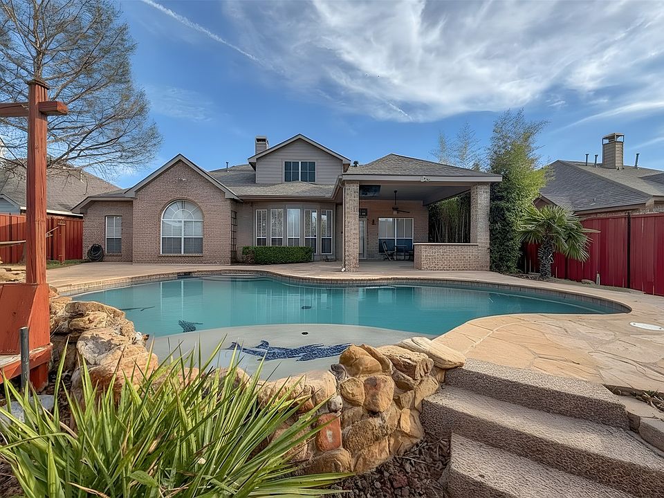 1st image of 2025 Fair Oaks Cir