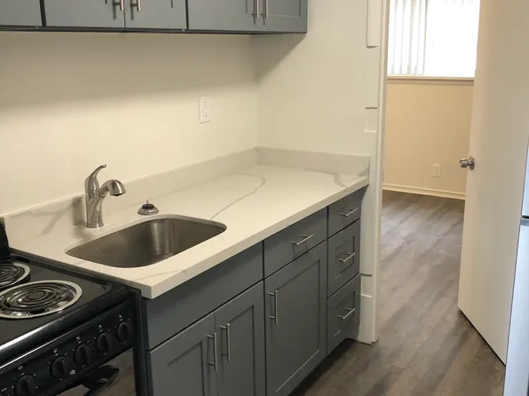 HIGHLAND 524, 524 Highland Dr #24, Seattle, WA 98109