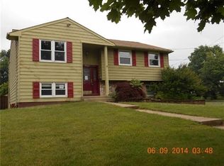 2712 Burgundy Dr, Cinnaminson, NJ 08077