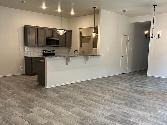 2nd image of 2607 136th St