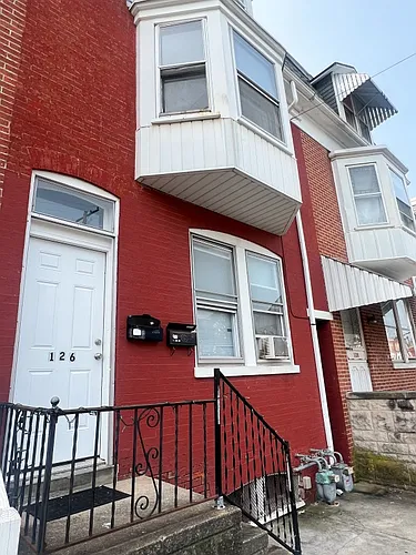 126 W Jackson St #1 Photo 1